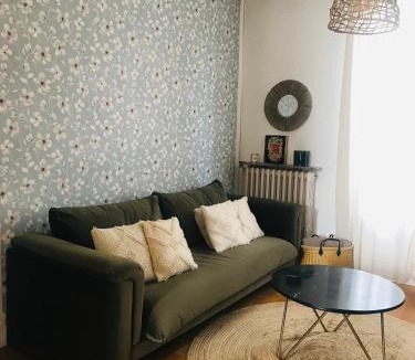 Deuil-la-Barre House | LES HORTENSIAS
