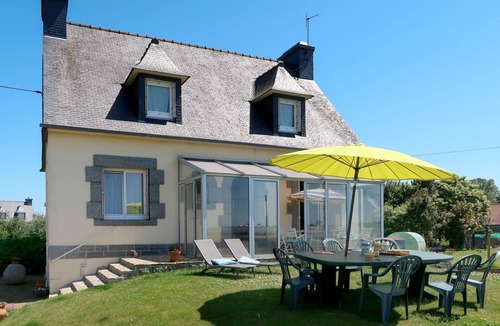 Kermaria-Sulard House | Les Hortensias by Interhome