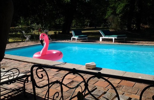 Laglorieuse Bed & Breakfast | Les Hotes Des Guillemets