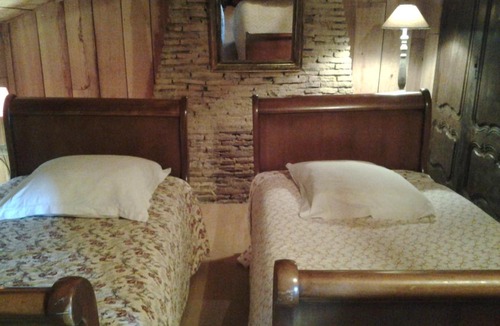 Laglorieuse Bed & Breakfast | Les Hotes Des Guillemets