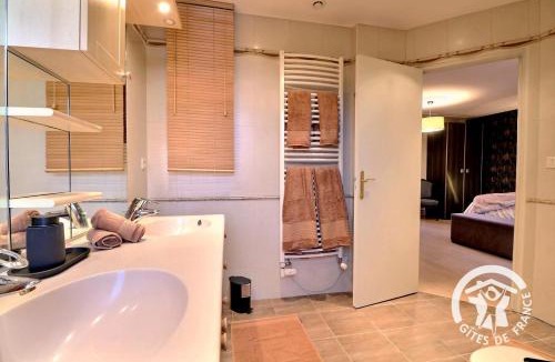 Saint-Jouan-des-Guerets Bed & Breakfast | les hotes de la motte