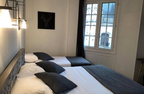 Quartier Vieux Marche-Cathedrale Hotel | Les Initiés