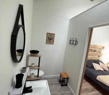 Avanton Bed & Breakfast | Les Iris - Chambre Chêne - petit déjeuner