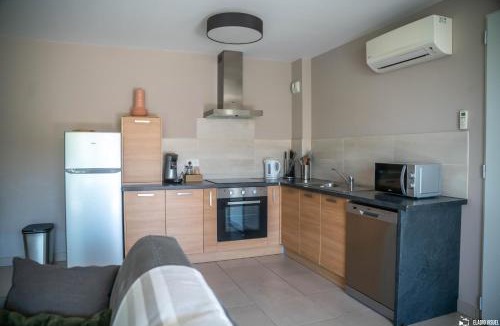 Ledenon House | Les Iris