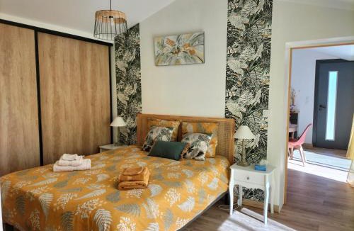 Les Herbiers House | Les Iris