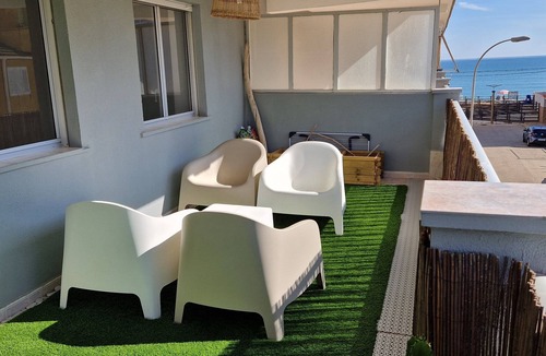 Tavernes de la Valldigna Apartment | Les jardins de Tavernes Spacious, pleasant apartment a stone's throw from the beach