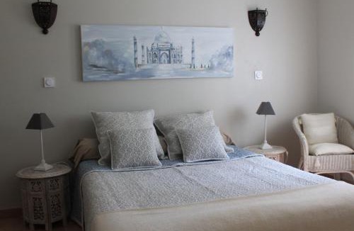 Garrigues-Sainte-Eulalie Bed & Breakfast | Les Jardins d'Holi proche Uzès