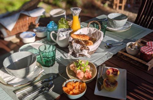 Garrigues-Sainte-Eulalie Bed & Breakfast | Les Jardins d'Holi proche Uzès