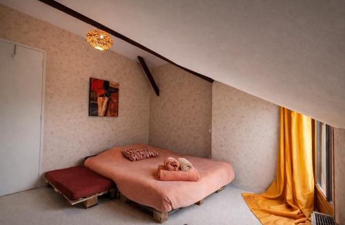 Chevagny-les-Chevrieres Apartment | Les Jardins de Chevagny Parking - Jardin - 6 Personnes