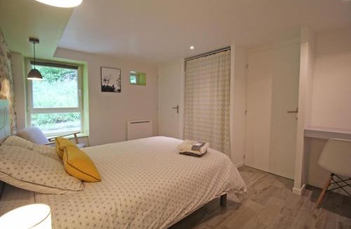 Bersac-sur-Rivalier Bed & Breakfast | Les Jardins D'hélène