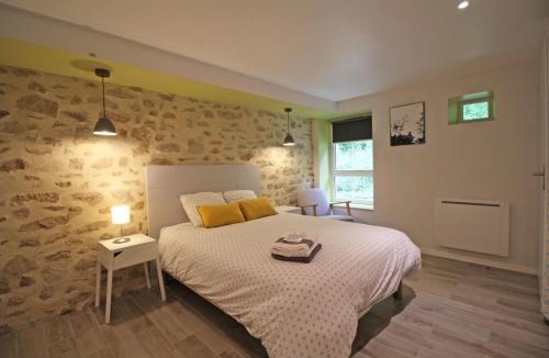 Bersac-sur-Rivalier Bed & Breakfast | Les Jardins D'hélène