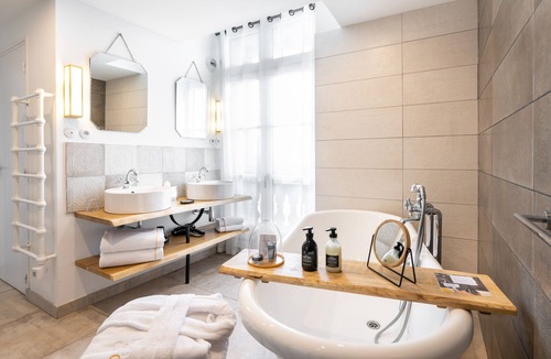 Pennedepie Hotel | Les Jardins de Coppelia