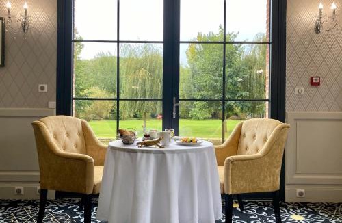 Evreux Hotel | Les Jardins de Joséphine - Le Manoir