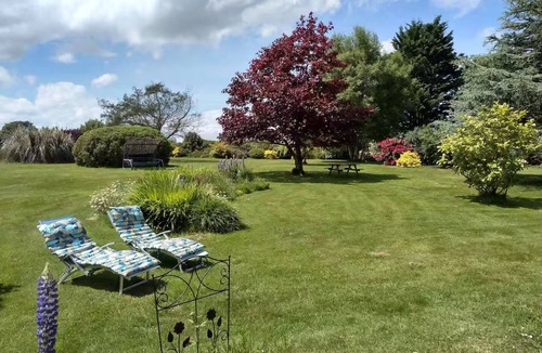 Lanmeur Bed & Breakfast | Les jardins de Kerangouez Bed and breakfast