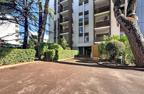 Les Cevennes Apartment | Les Jardins de Lodève, comfortable studio