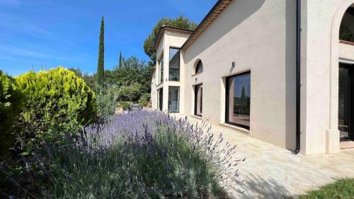 Figanieres Villa | Les jardins de Saint Blaise