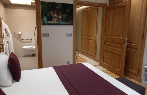 Saint-Cloud Apartment | Les Jardins de St Cloud