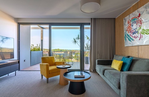 Port-Vendres Hotel | Les Jardins du Cèdre, Boutique hotel & gastronomy