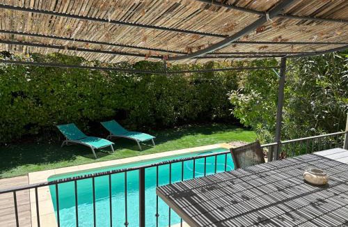 Uchaux Villa | Les Jardins du Castelas - Domaine et Spas