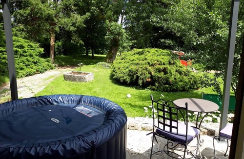 Hanvoile Apartment | Les Jardins du Tao studio Calm, nature, well-being, countryside