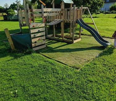 Digoin Apartment | Les jardins Ducarouge 2 climatisé