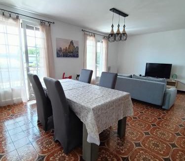 Digoin Apartment | Les jardins Ducarouge 2 climatisé