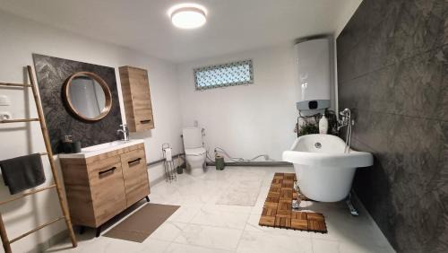 Digoin Apartment | Les Jardins Ducarouge 3 climatisé