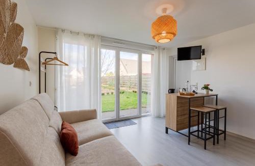 Saint-Laurent-sur-Mer Bed & Breakfast | Les Jardins de L'écume