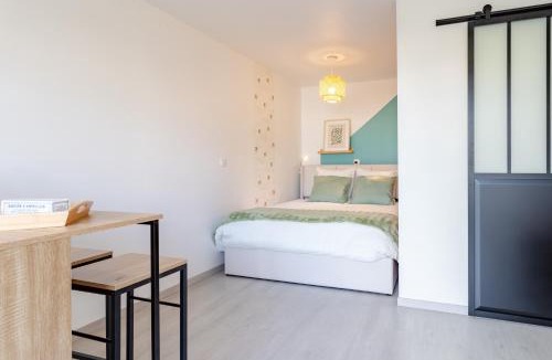Saint-Laurent-sur-Mer Bed & Breakfast | Les Jardins de L'écume