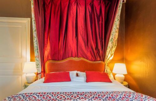 Huismes Bed & Breakfast | Les Jardins Haute Couture