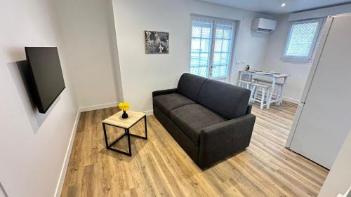 Vernon Apartment | Les Jonquilles