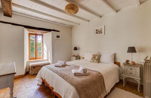 Paulinet House | Les Juliannes - Gîte La Pierre Etoilée Piscine Jardin