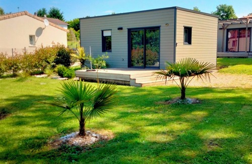 Saint-Germain-de-Lusignan Ski Chalet | Les Logis de la Seugne