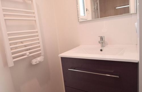 Saint-Germain-de-Lusignan Ski Chalet | Les Logis de la Seugne