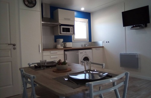 Saint-Germain-de-Lusignan Ski Chalet | Les Logis de la Seugne PLATINE