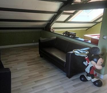 Saint-Sulpice-le-Dunois House | Les lapins bleus