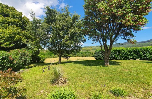 Saint-Vincent-de-Barres Apartment | Les Lauriers Roses: Heated pool, unspoilt nature