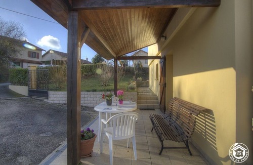 Chalamont House | Les Lauriers - Chalamont