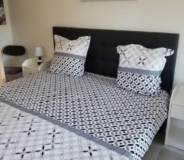 Espondeilhan Bed & Breakfast | Les Lauriers