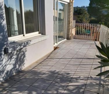 Aubenas Bed & Breakfast | les lauriers roses