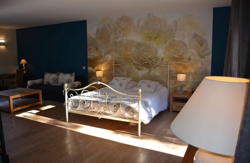 Fontaine-les-Vervins Hotel | Les Lavandières de Fontaine