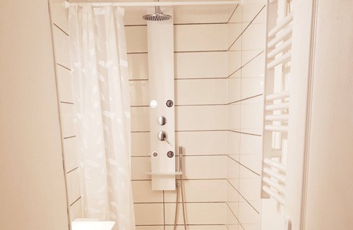 Villegailhenc House | Les Lavandieres