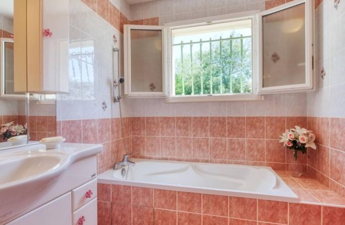 Saint-Germain-dEsteuil House | Les Lavandiers by Interhome