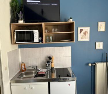 Miroir - Batignolles Apartment | Les Lilas - Gare - Centre - 2 Personnes