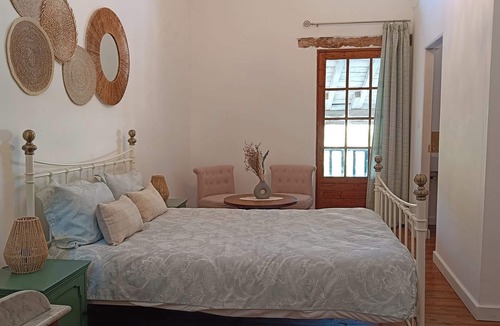 Sonnac-sur-l'Hers Bed & Breakfast | Les lits de Montbel B&B