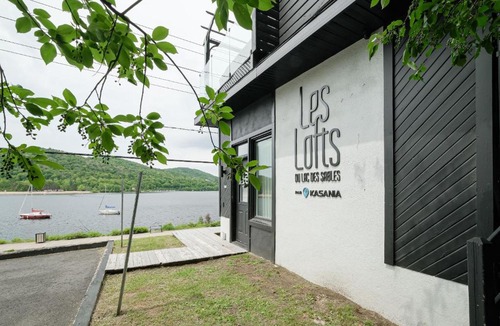 Sainte-Agathe-des-Monts House | Les Lofts du Lac des Sables 2