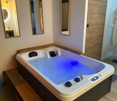 Teloche Bed & Breakfast | Les lofts du Château de Posset