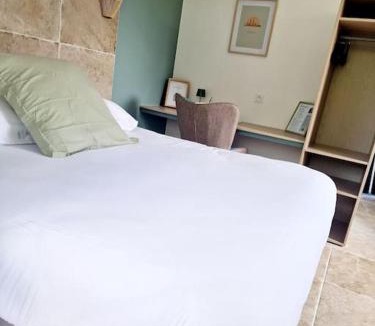 Saint-Maur Apartment | Les logements de Laura