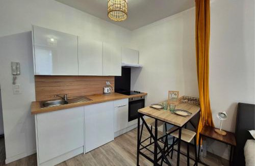 Arras Apartment | Les Loges du Beffroi - L'Éclatant - Lit King-Size