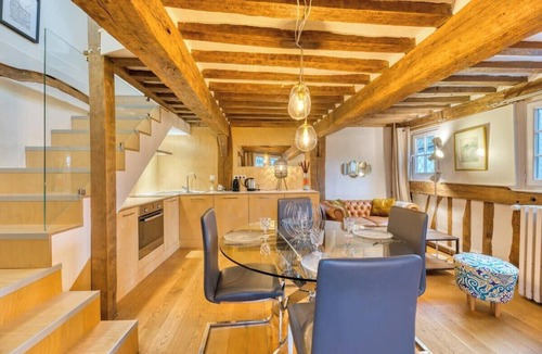 Quartier Vieux Marche-Cathedrale Apartment | *Les Loges Saint Éloi : Somptueux F4 pour 7 personnes*